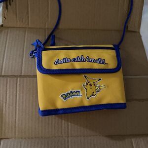 Pokemon Retro Pikachu "Gotta Catch 'Em All!" Yellow Handbag, Great Condition